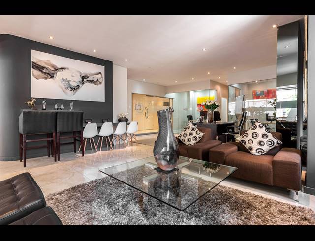205M² OFFICE FOR SALE IN CAPE TOWN CITY CENTRE